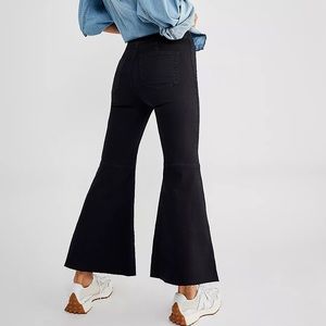 Free People We The Free Youthquake Crop Flare Jeans in Black